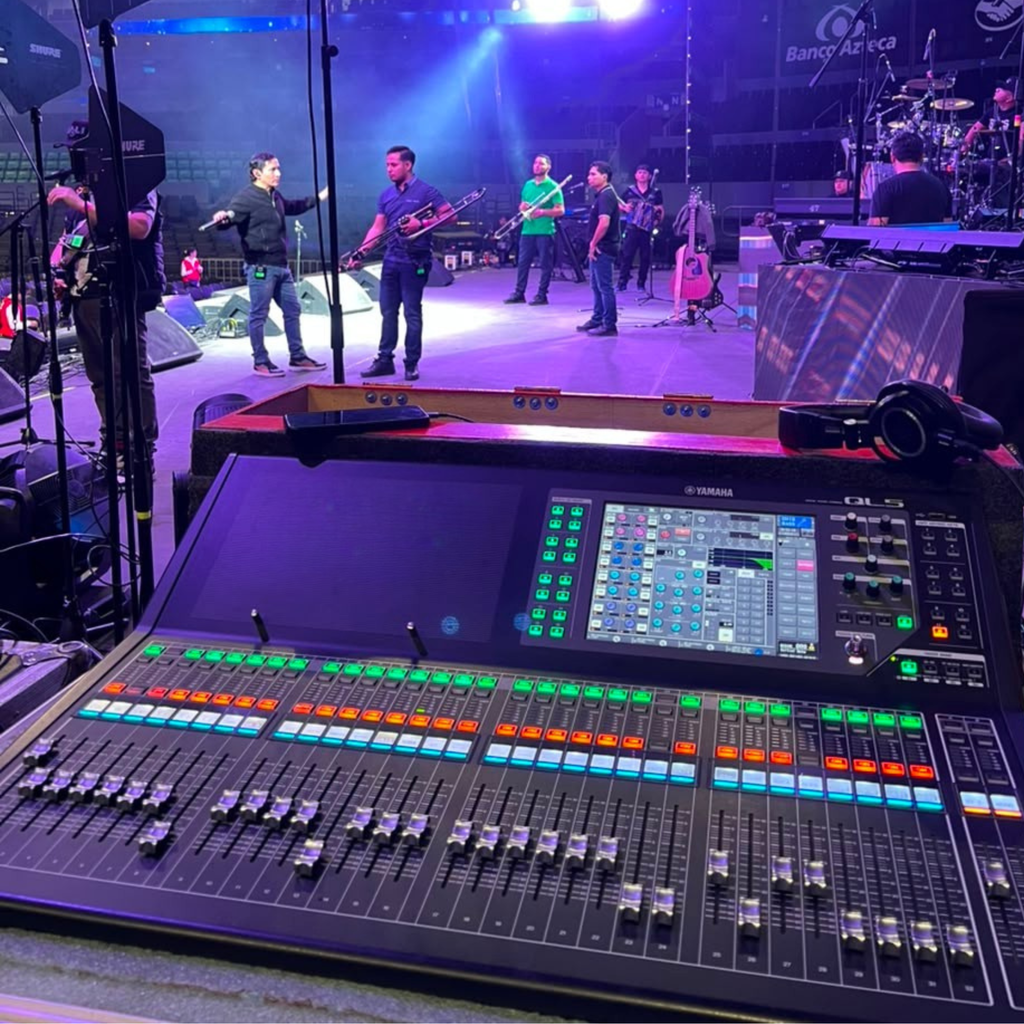 Yamaha QL5 Consola Digital